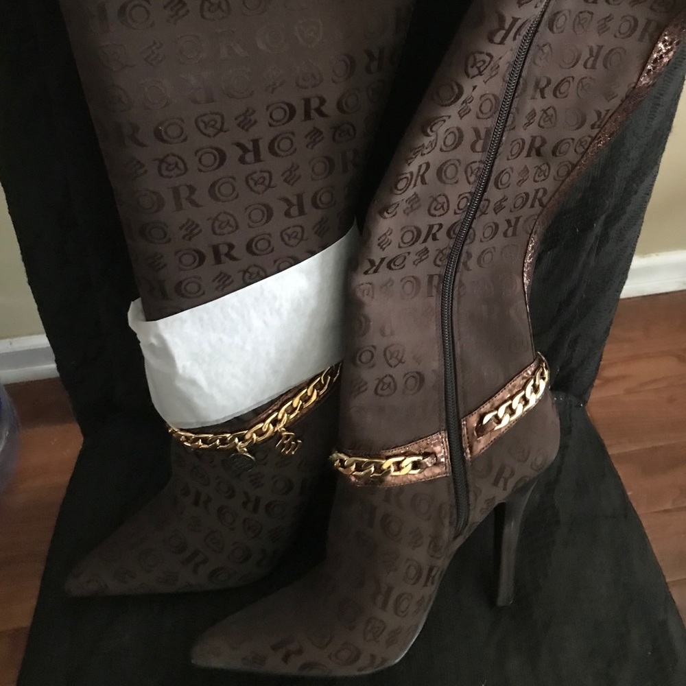 Brown boots